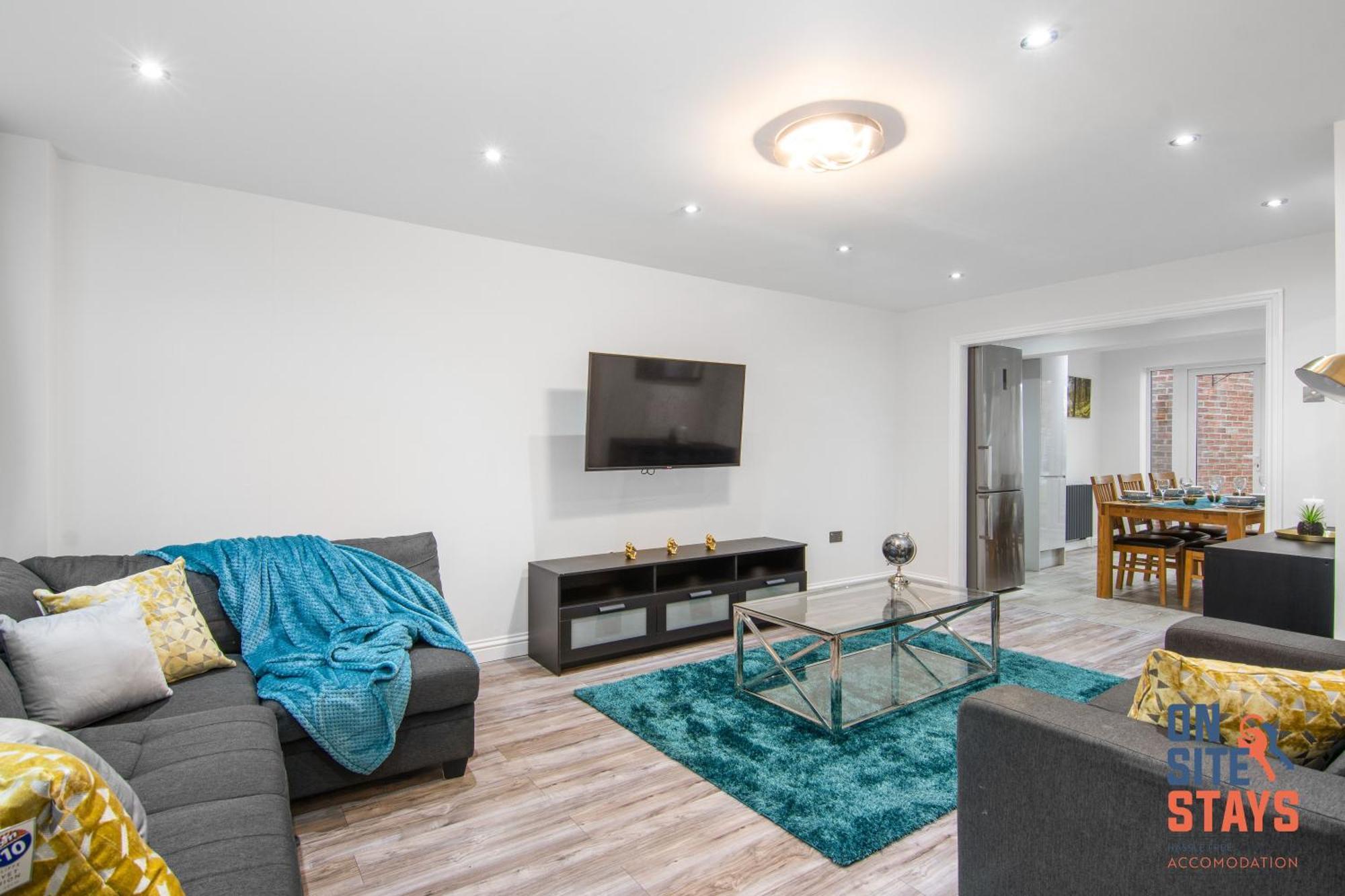 Onsitestays - Spacious 3 Bed House With Garden, Wifi & 4 Plus Parking Gravesend Eksteriør billede