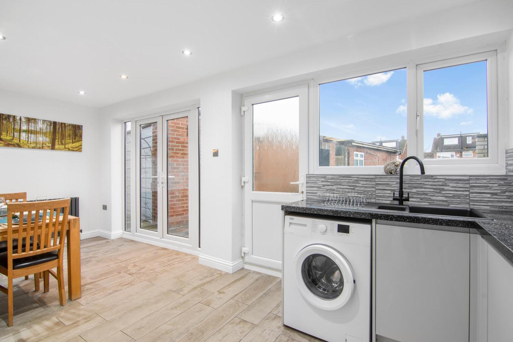 Onsitestays - Spacious 3 Bed House With Garden, Wifi & 4 Plus Parking Gravesend Eksteriør billede